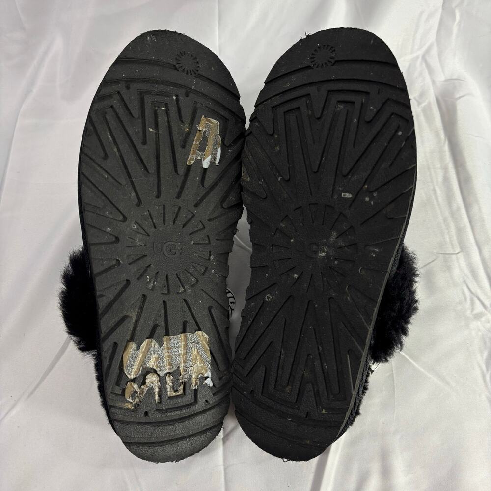UGG black women’s slippers size 5 - Picture 9 of 9